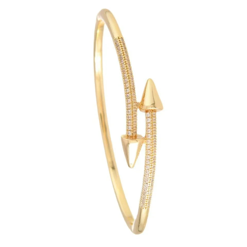 Classic Stainless Steel Woman's Nail Bracelet Europe and the United States Popular Bracelets Sparkling Zircon Bangle As A Gift